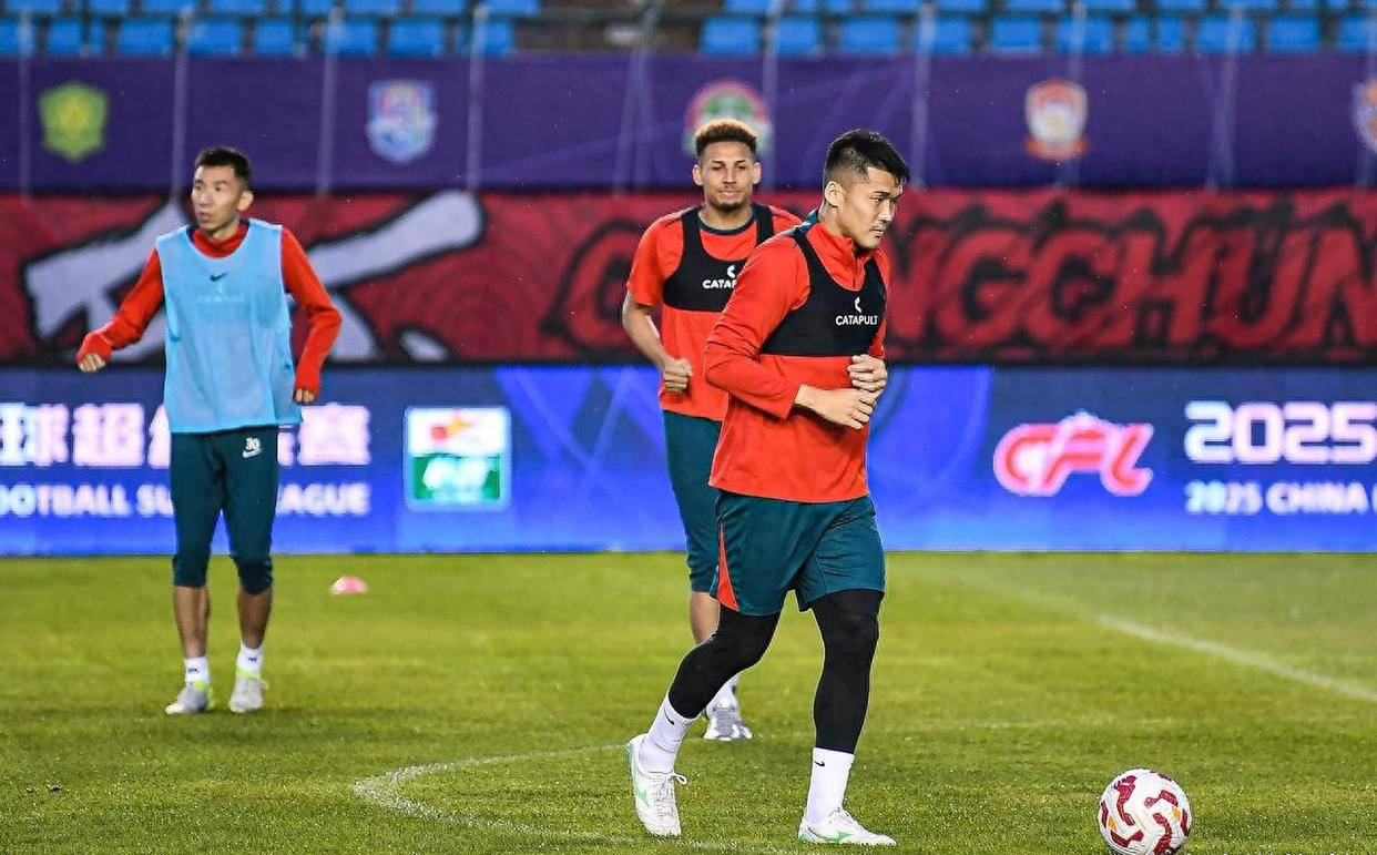 河南队备战全面，用实力奠定前进基石