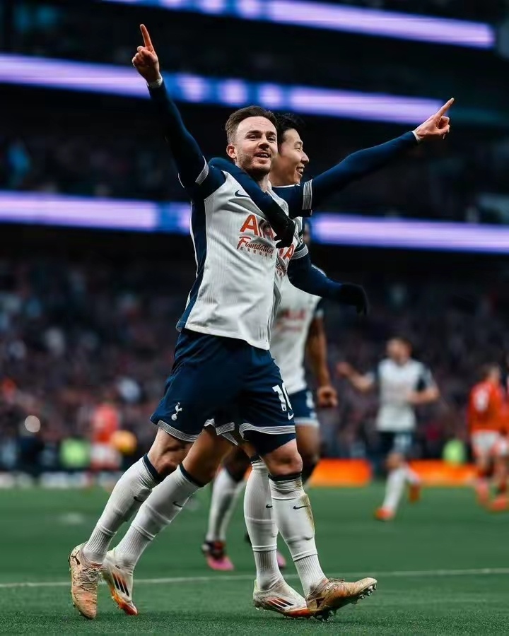 包含热刺双前锋合砍火炮,带领球队摆脱低谷的词条 包含热刺双前锋合砍火炮,带领球队摆脱低谷的词条