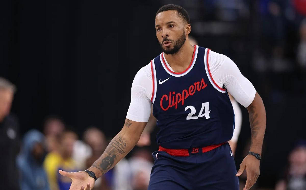 球明星在比赛中奉献出色表现的简单介绍 球明星在比赛中奉献出色表现的简单介绍