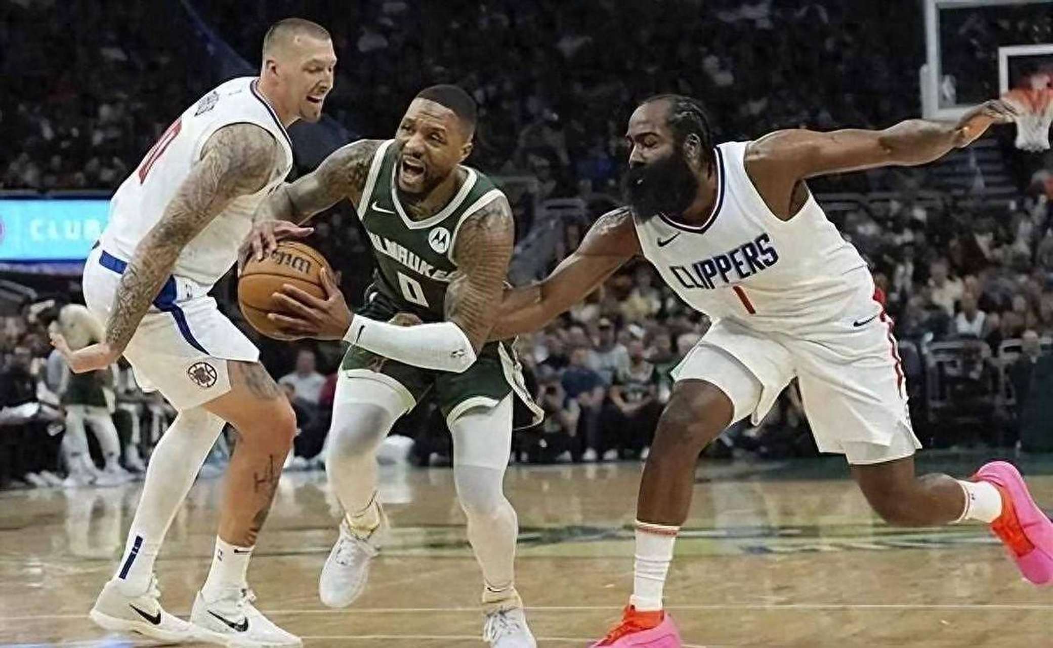 快船击败雄鹿，豪取四连胜