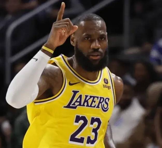 包含高速之王勇士零封国王，库里力压拉塞尔的词条