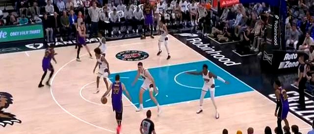 湖人力克灰熊,东西区对决实力均衡的简单介绍 湖人力克灰熊,东西区对决实力均衡的简单介绍