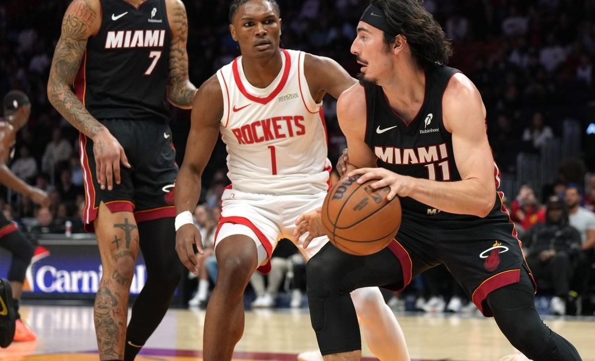 热火客场逆转猛龙，取得二连胜的简单介绍